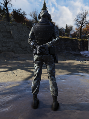 Brotherhood Special Ops Suit with Mask Back.png