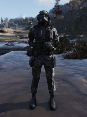 Brotherhood Special Ops Suit with Mask Front.png