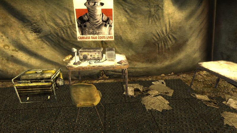 Fichier:Duck and Cover Ranger station Foxtrot.jpg