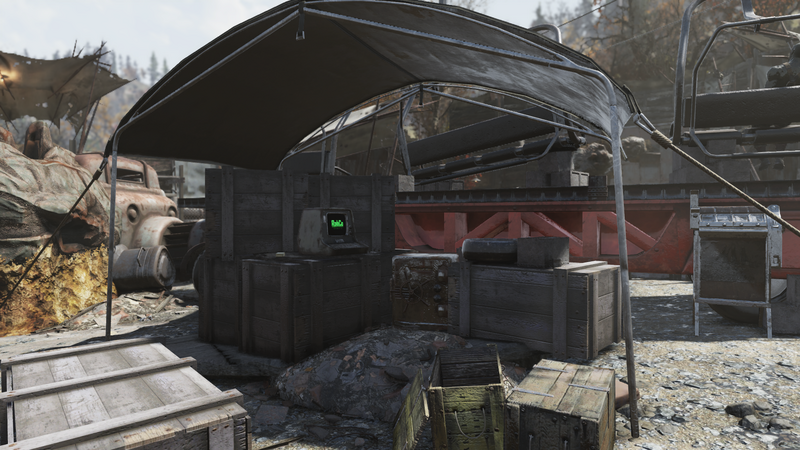 Fichier:F76 Terminal et coffre Drive-in Kate.png