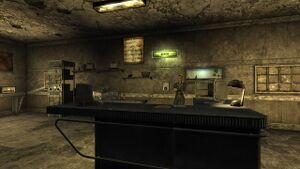 FNV Abri 21 Accueil et boutique.jpg