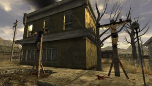 FNV Nipton crucifies.jpg
