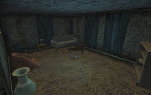 FNV Nipton maison 2 salon.jpg