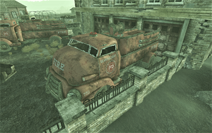 FNV cour caserne Searchlight3.png