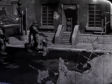 Répression pednant l'annexion dans l'intro de Fallout