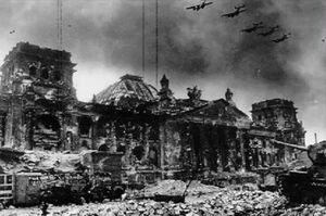 FO1 Reichstag 1945.jpg