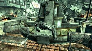 FO3 GNR Building Plaza 01.jpg