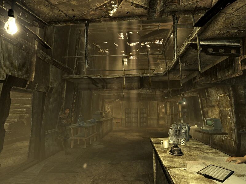 Fichier:FO3 Réserves de Craterside 02.jpg