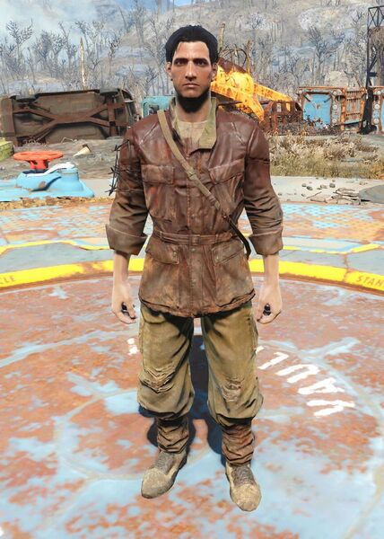 Fichier:FO4 Costume de Reginald.jpg