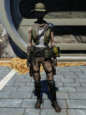 FO76WL Tenue de chasseur de trésors avec chapeau.png