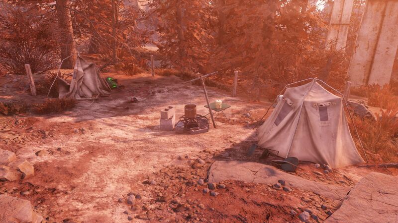 Fichier:FO76 Campement de Spruce Knob 01.jpg