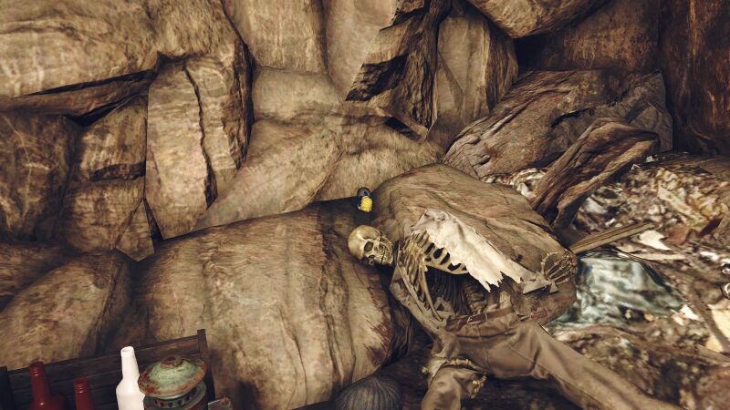 Fichier:FO76 Cavernes de l etrange interieur figurine 2.jpg