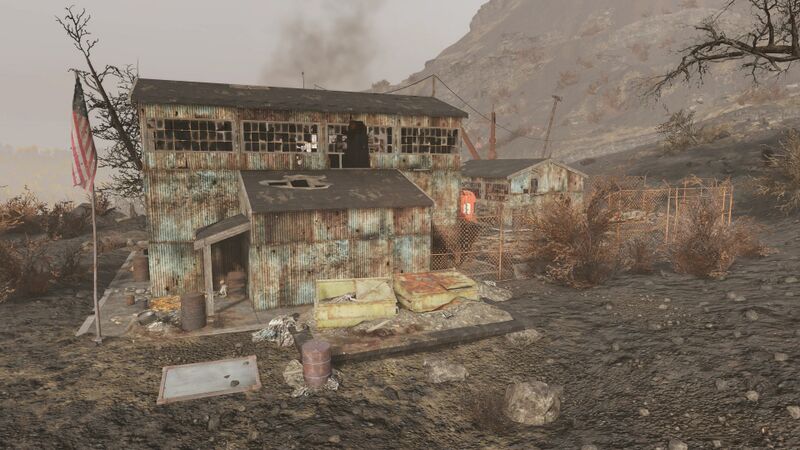 Fichier:FO76 Puits minier abandonné 4 01.jpg