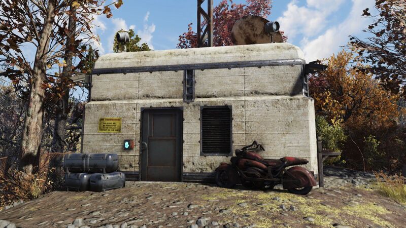 Fichier:FO76 Station de transmission 1AT-U03.jpg