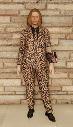 FO76 Tailleur jaguar portée.png