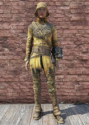FO76 Tenue de docker avec le chapeau de pluie.jpg