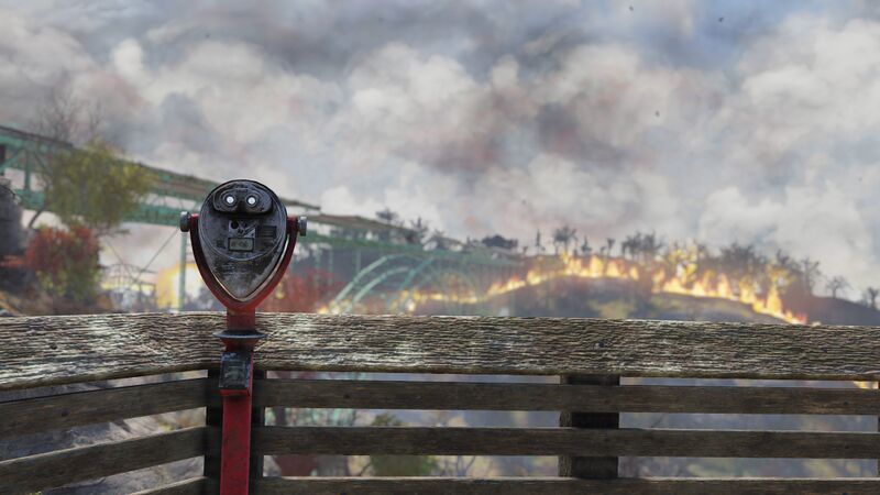 Fichier:Nw ls binoculars.jpg