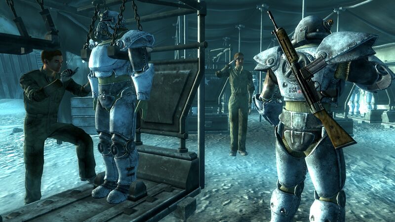 Fichier:Winterized power armor.jpg